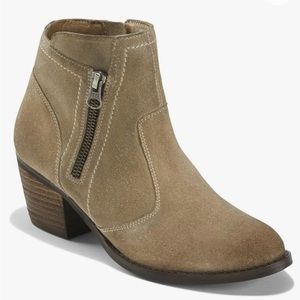 Earth Leather Ankle Boot - West Ralston